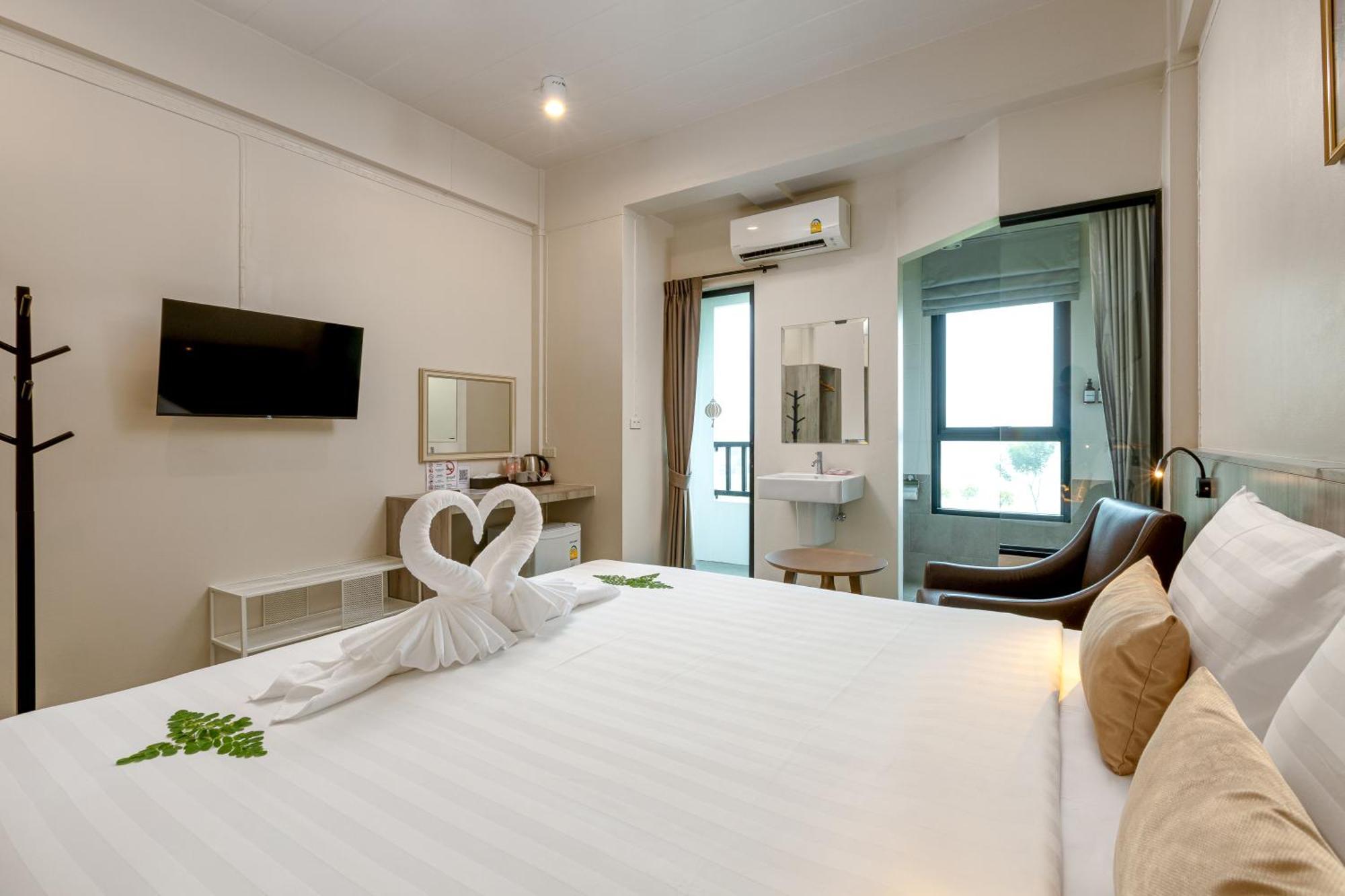 Ang Pao Hotel Пхукет Экстерьер фото