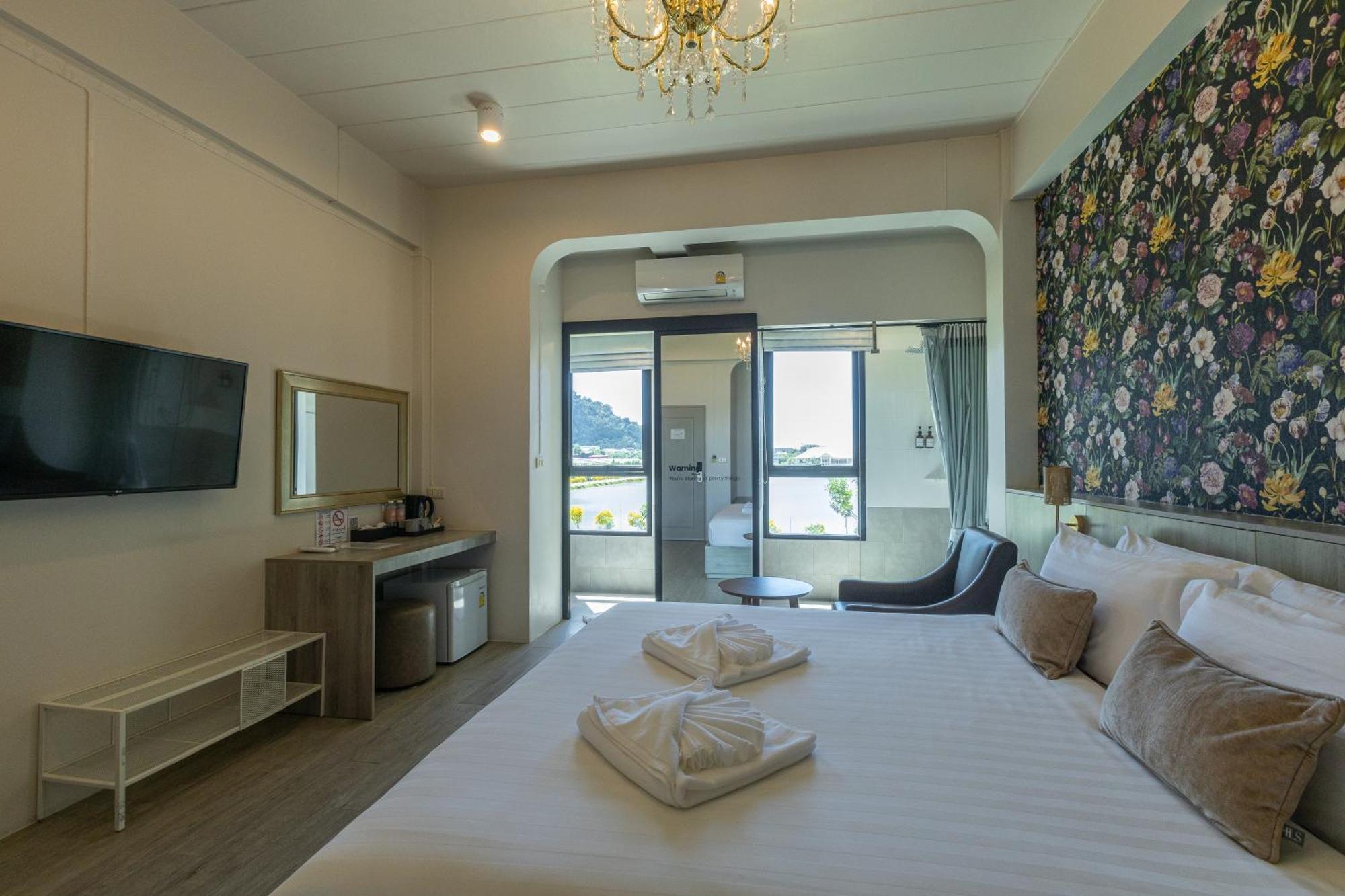 Ang Pao Hotel Пхукет Экстерьер фото