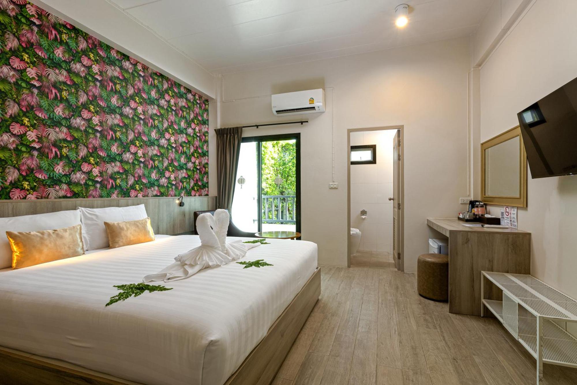 Ang Pao Hotel Пхукет Экстерьер фото